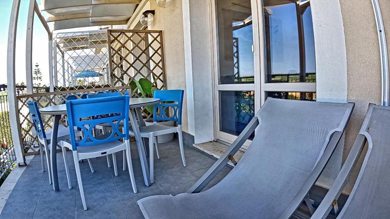 كالابيرناردو Asinaro Residence - Fronte Mare المظهر الخارجي الصورة